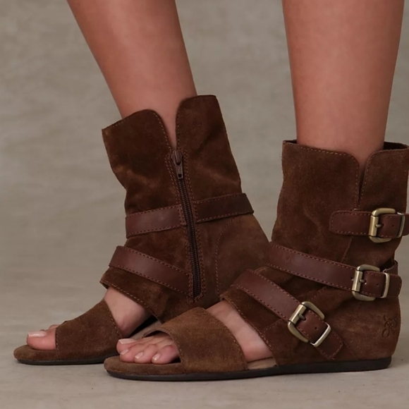 OTBT Womens Raytown Gladiator Suede Open Toe Flats bootie shoes sz 7M - Picture 1 of 16